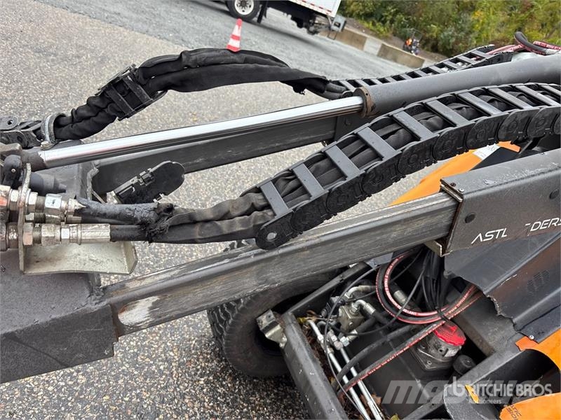 Cast Genesis 25 Telescopic Mini Wheel Loader Wheel loaders