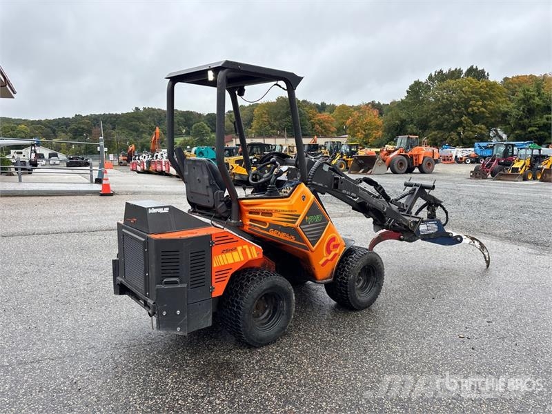 Cast Genesis 25 Telescopic Mini Wheel Loader Wheel loaders