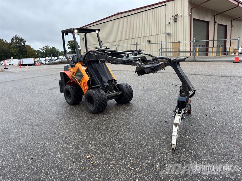 Cast Genesis 25 Telescopic Mini Wheel Loader Wheel loaders