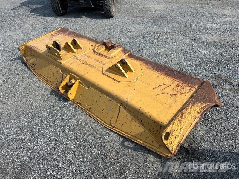 CAT 114 in Dozer Blade Πτερύγια