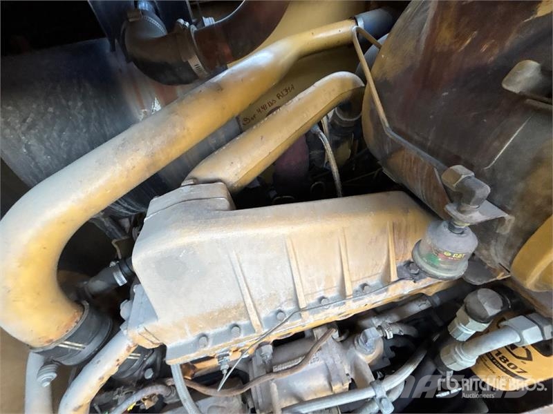CAT 14H Motor Grader معدات تمهيد الطرق