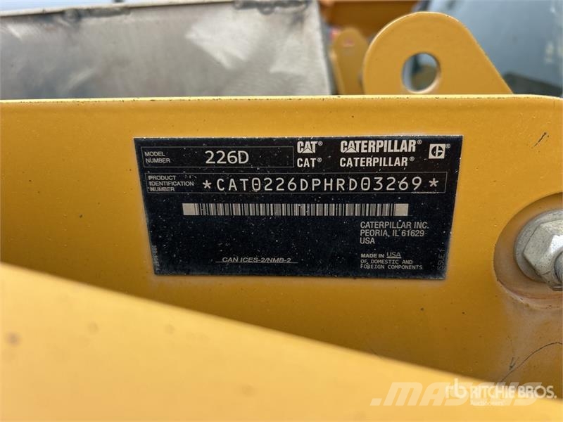 CAT 226D Šmykom riadené nakladače