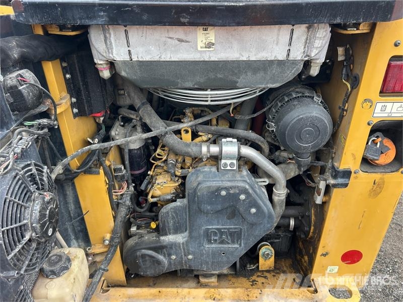 CAT 226D Šmykom riadené nakladače