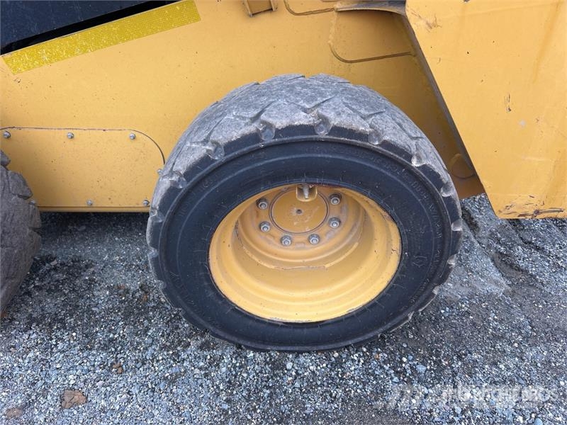 CAT 226D Šmykom riadené nakladače