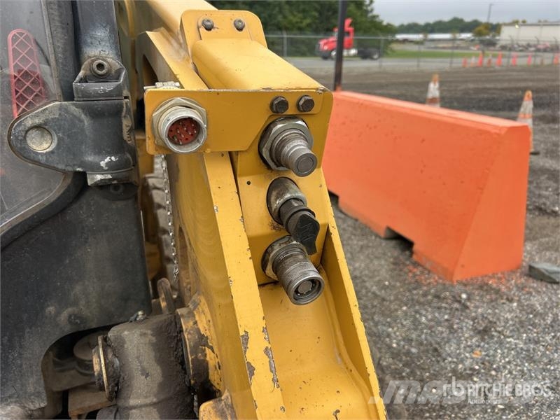 CAT 226D Šmykom riadené nakladače