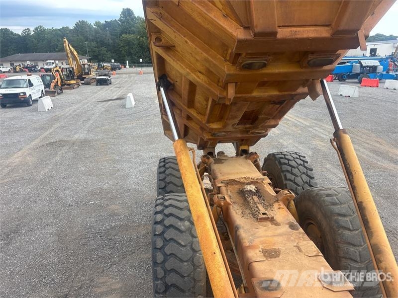 CAT 250B Articulated Dump Truck Zglobni demperji