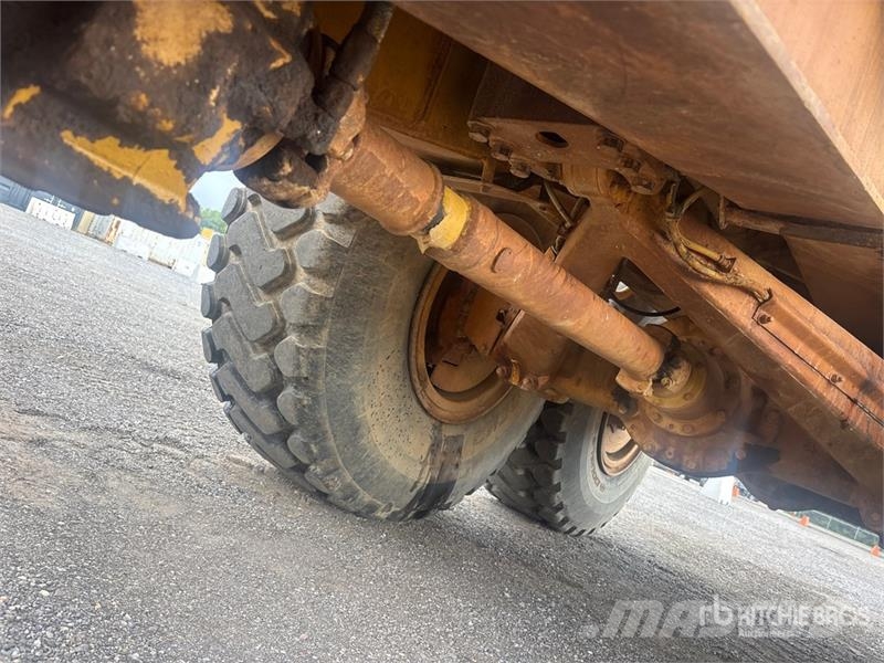 CAT 250B Articulated Dump Truck Zglobni demperji