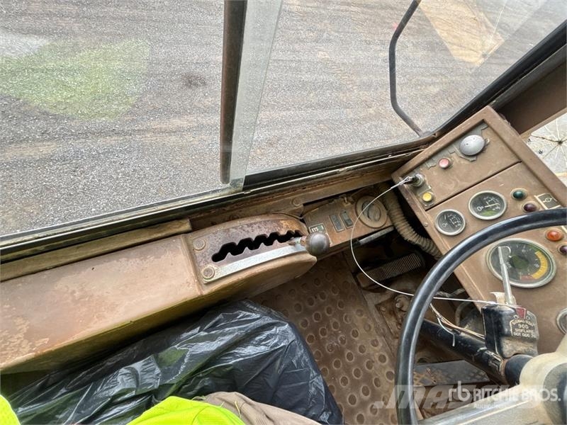 CAT 250B Articulated Dump Truck Zglobni demperji