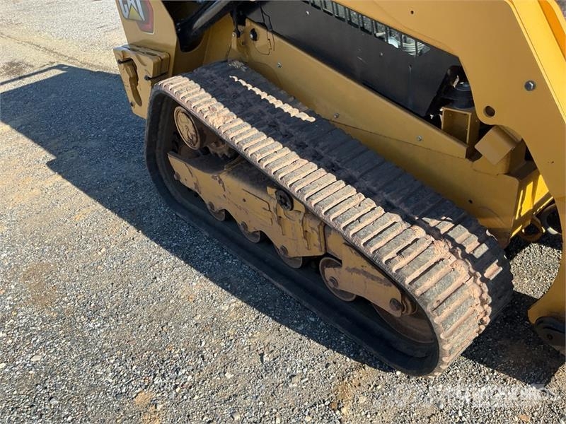 CAT 259D3 Two-Speed Compact Track Loader لوادر انزلاقية التوجيه