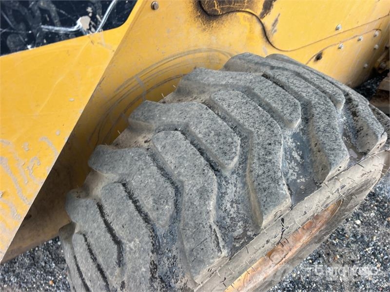 CAT 262D Kompaktlastere