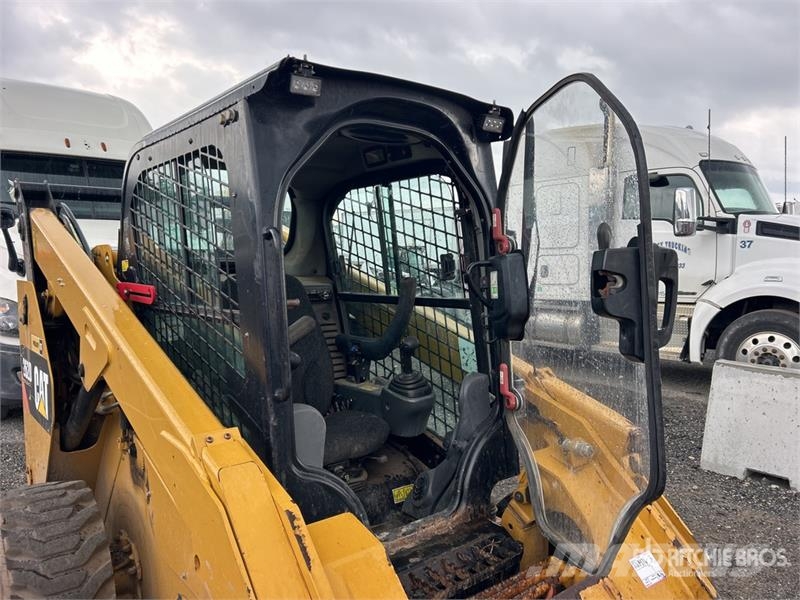 CAT 262D Kompaktlastere