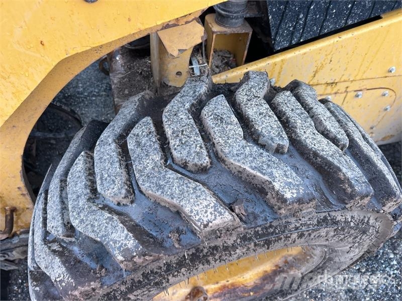 CAT 262D Kompaktlastere