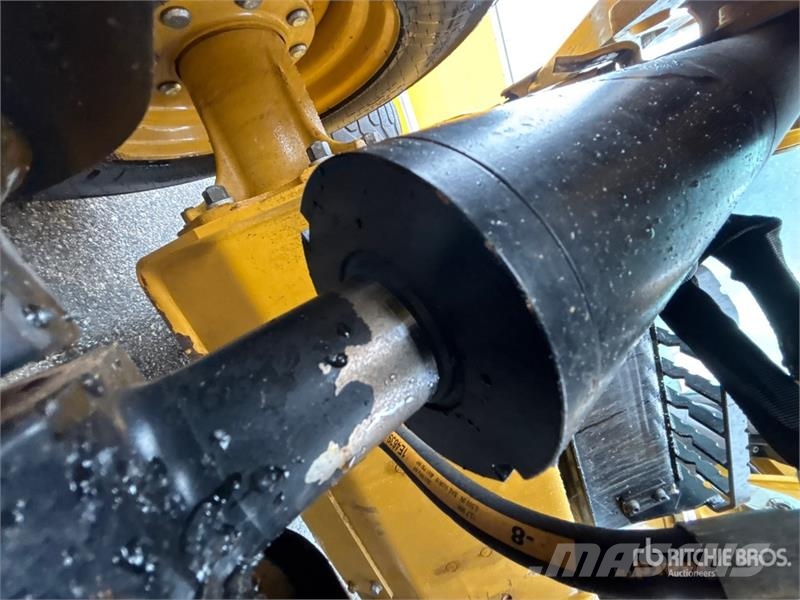 CAT 262D3 Two-Speed Skid Steer Loader Minilæsser - skridstyret