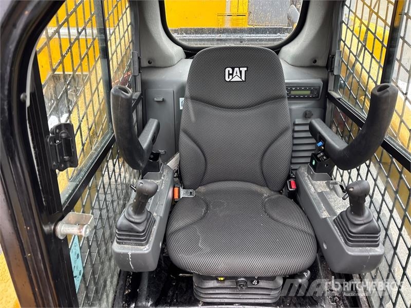 CAT 262D3 Two-Speed Skid Steer Loader Minilæsser - skridstyret