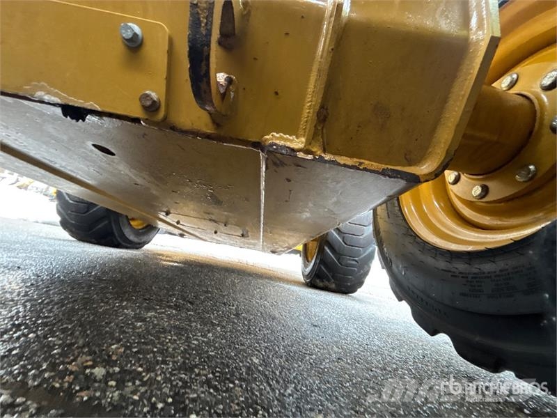 CAT 262D3 Two-Speed Skid Steer Loader Minilæsser - skridstyret