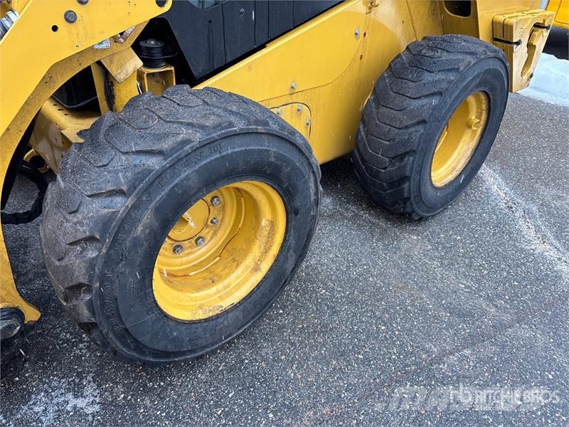 CAT 262D3 Two-Speed Skid Steer Loader Minilæsser - skridstyret