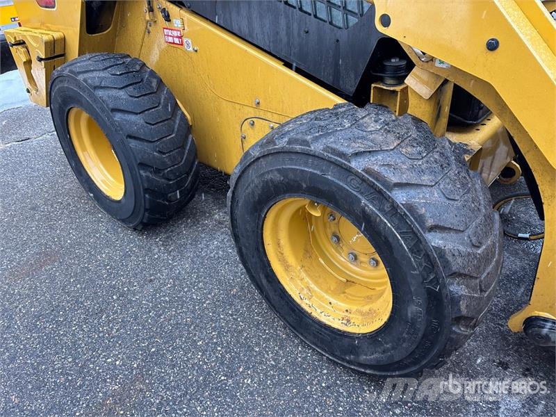 CAT 262D3 Two-Speed Skid Steer Loader Minilæsser - skridstyret