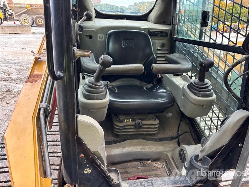 CAT 277C Skid steer mini nakladalci