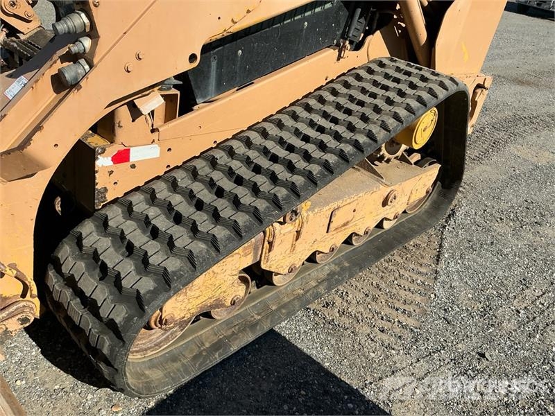 CAT 299D XHP Compact Track Loader Krautuvai su šoniniu pasukimu