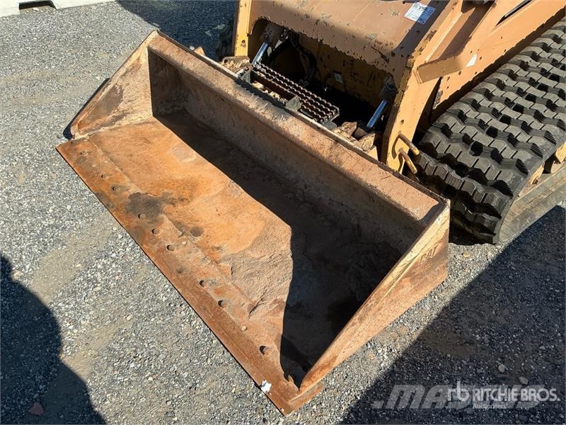CAT 299D XHP Compact Track Loader Krautuvai su šoniniu pasukimu