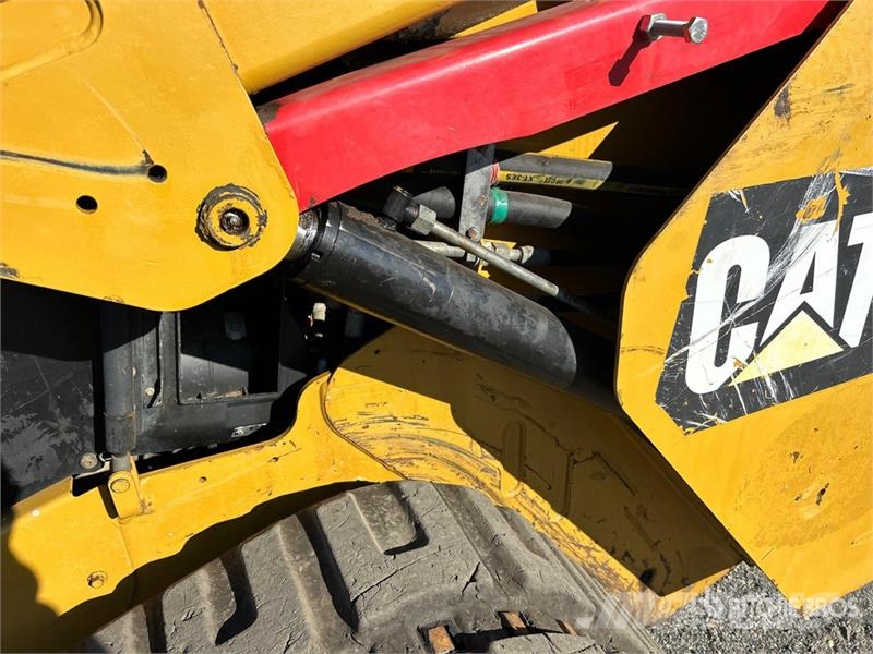 CAT 299D XHP Two-Speed Compact Track Loader Skid steer mini nakladalci