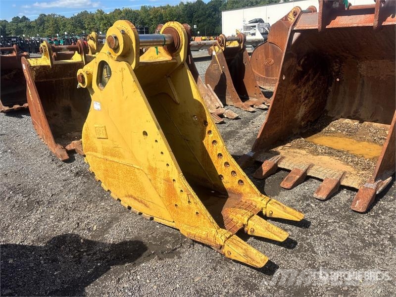CAT 30 in 1.25 cyd Digging Excavator Bucket - Fits Cat Kašike / Korpe