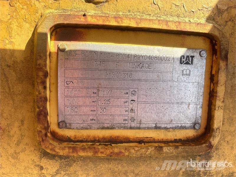 CAT 30 in 1.25 cyd Digging Excavator Bucket - Fits Cat Kašike / Korpe