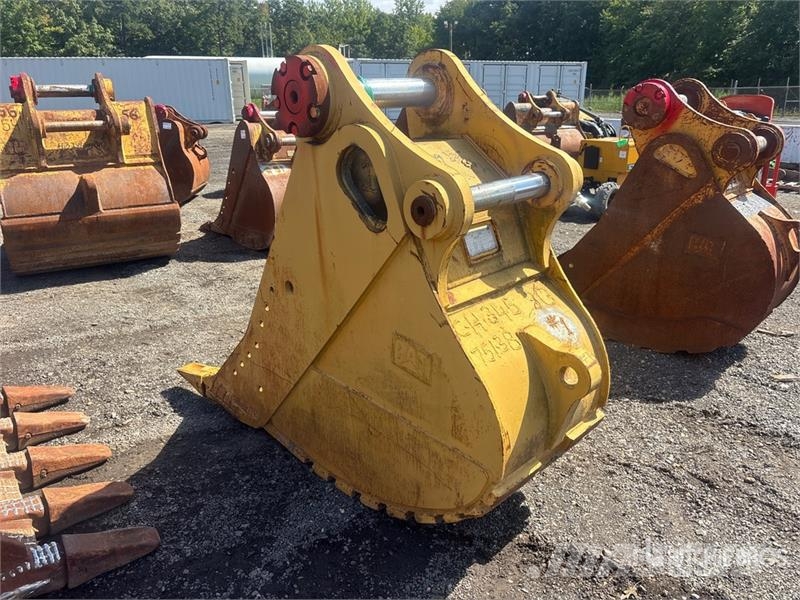 CAT 30 in 1.25 cyd Digging Excavator Bucket - Fits Cat Kašike / Korpe