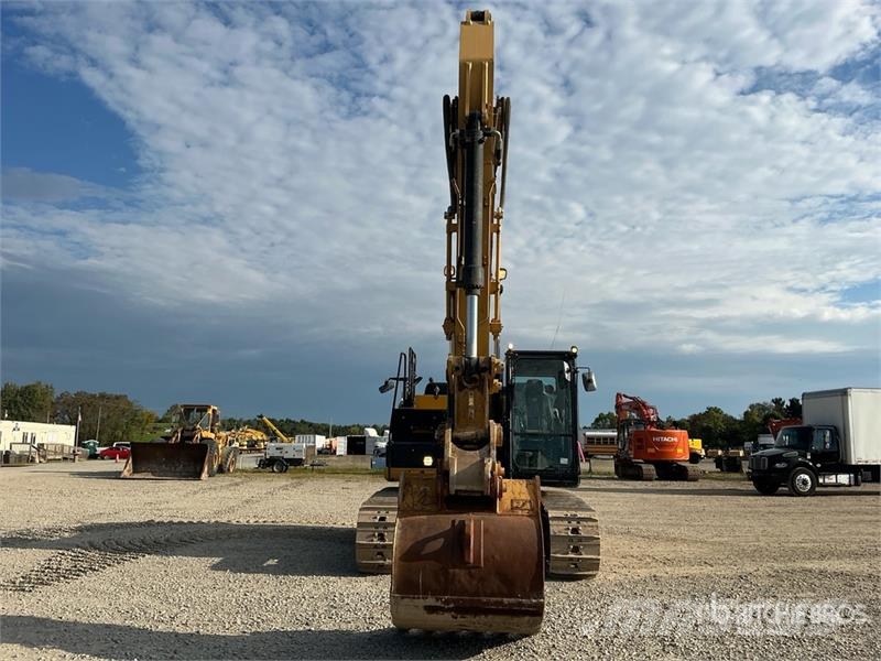 CAT 320E L Tracked Excavator Roomikekskavaatorid