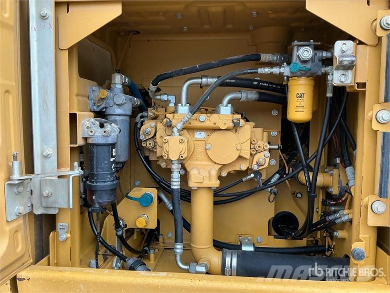 CAT 320E L Tracked Excavator Raupenbagger