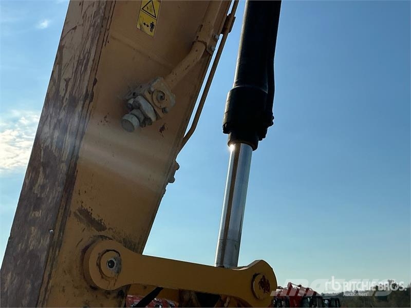 CAT 320E L Tracked Excavator Roomikekskavaatorid