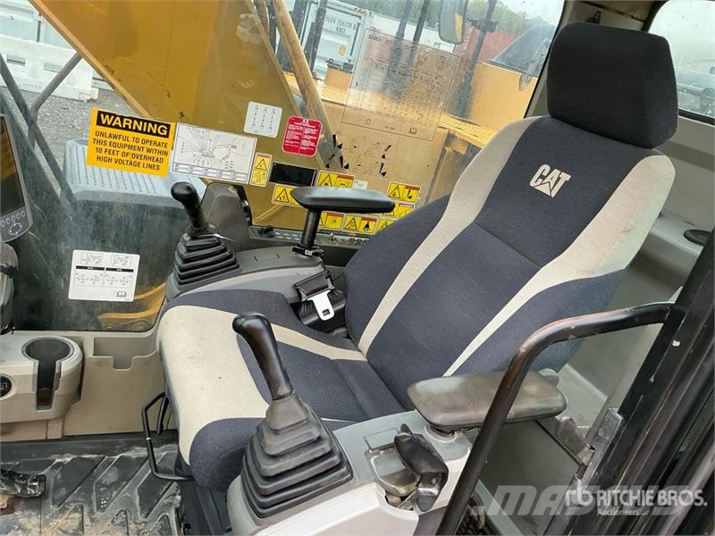 CAT 320E L Tracked Excavator Raupenbagger