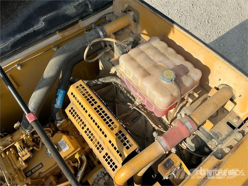CAT 320E L Tracked Excavator Roomikekskavaatorid