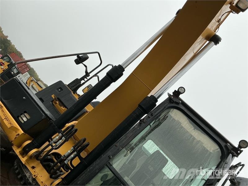 CAT 320E L Tracked Excavator Raupenbagger