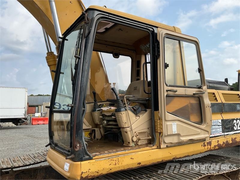 CAT 320L Bagri goseničarji