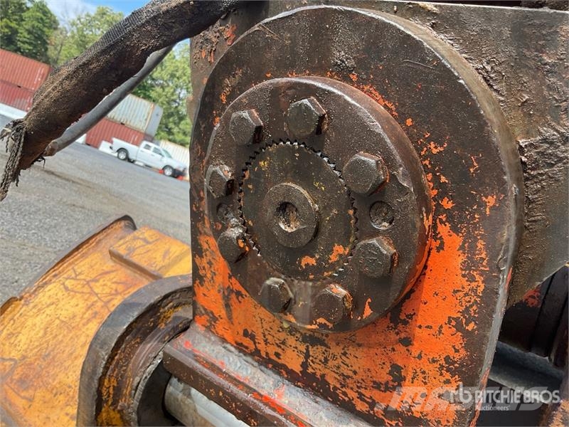 CAT 320L Εκσκαφείς με ερπύστριες