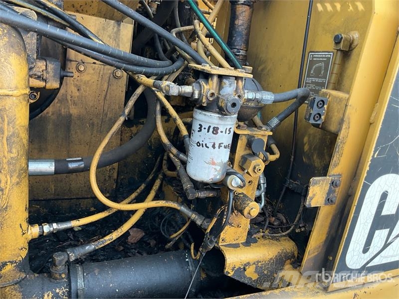 CAT 320L Bagri goseničarji