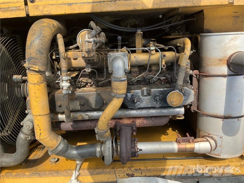 CAT 320L Εκσκαφείς με ερπύστριες