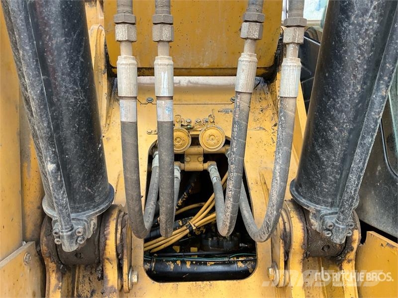 CAT 321D LCR Tracked Excavator Raupenbagger