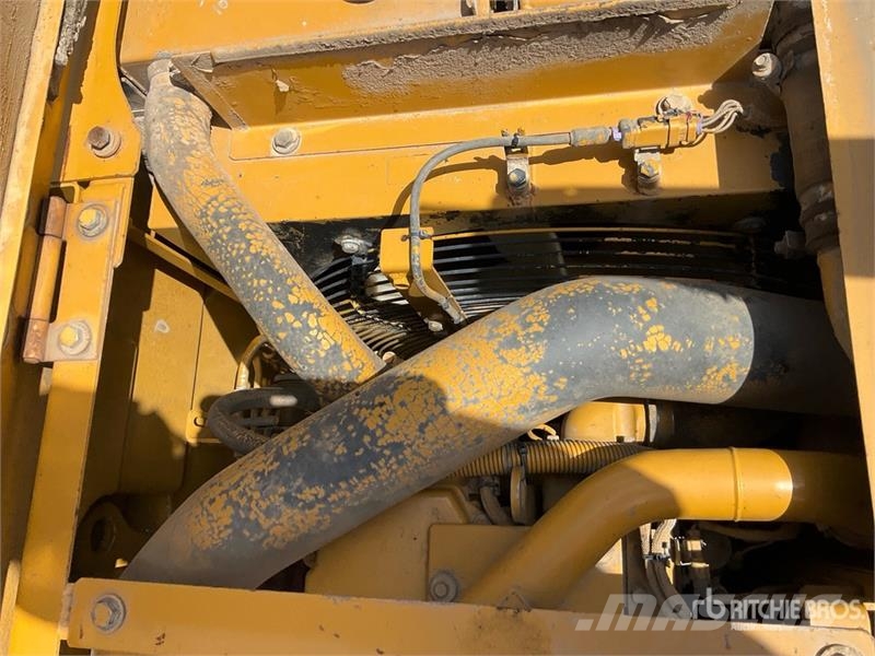 CAT 321D LCR Tracked Excavator Raupenbagger