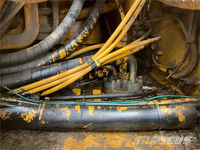 CAT 321D LCR Tracked Excavator Raupenbagger