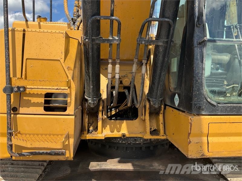 CAT 321D LCR Tracked Excavator Raupenbagger