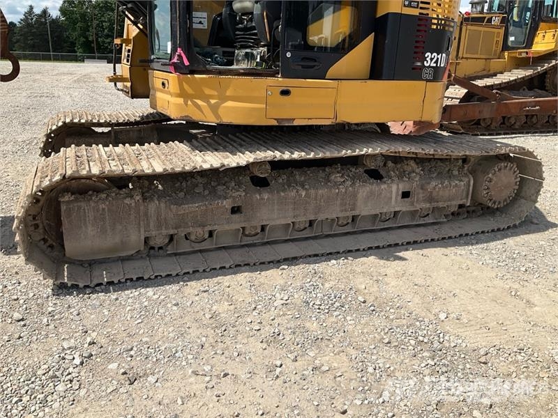 CAT 321D LCR Tracked Excavator Raupenbagger