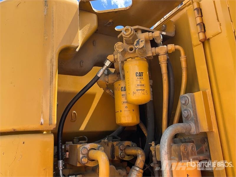 CAT 321D LCR Tracked Excavator Raupenbagger