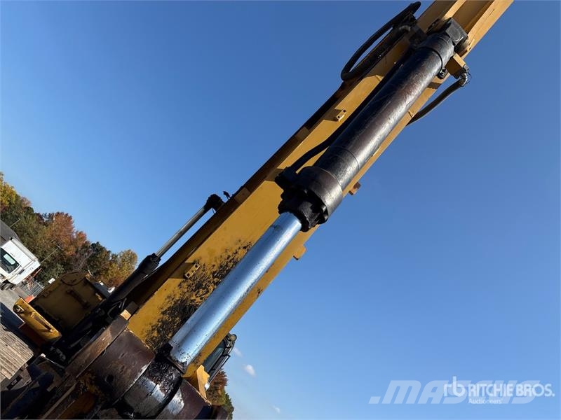 CAT 330D L Tracked Excavator Raupenbagger