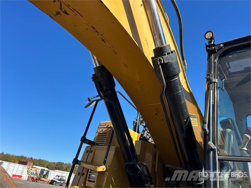 CAT 335F L CR Tracked Excavator Kāpurķēžu ekskavatori