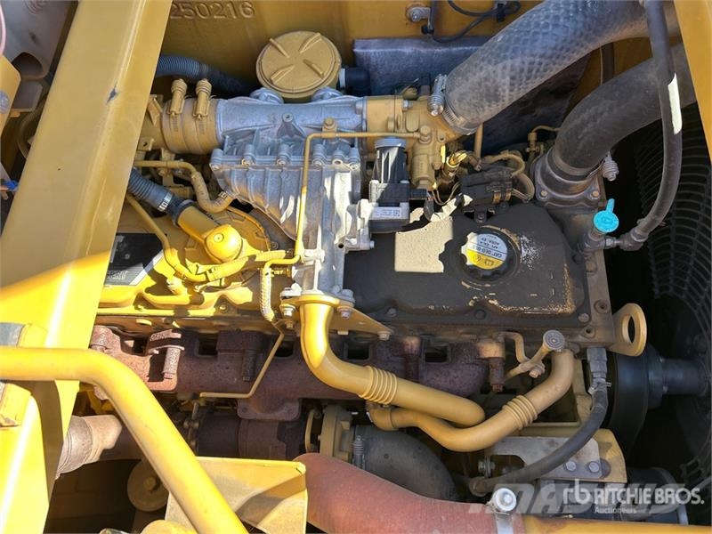 CAT 335F L CR Tracked Excavator Kāpurķēžu ekskavatori