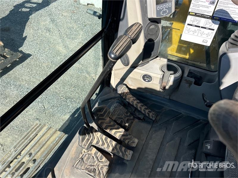 CAT 335F L CR Tracked Excavator Kāpurķēžu ekskavatori
