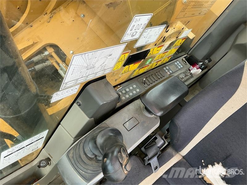 CAT 335F L CR Tracked Excavator Raupenbagger