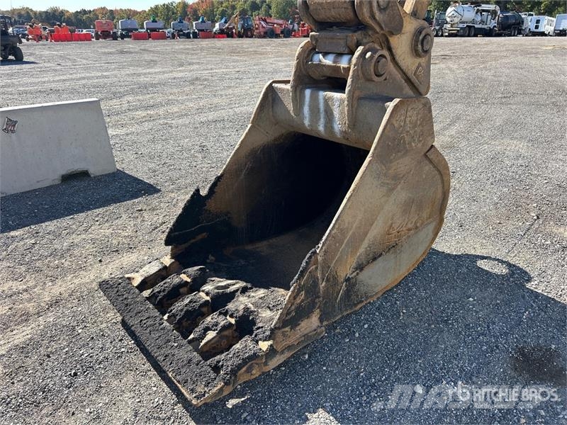 CAT 335F L CR Tracked Excavator Kāpurķēžu ekskavatori